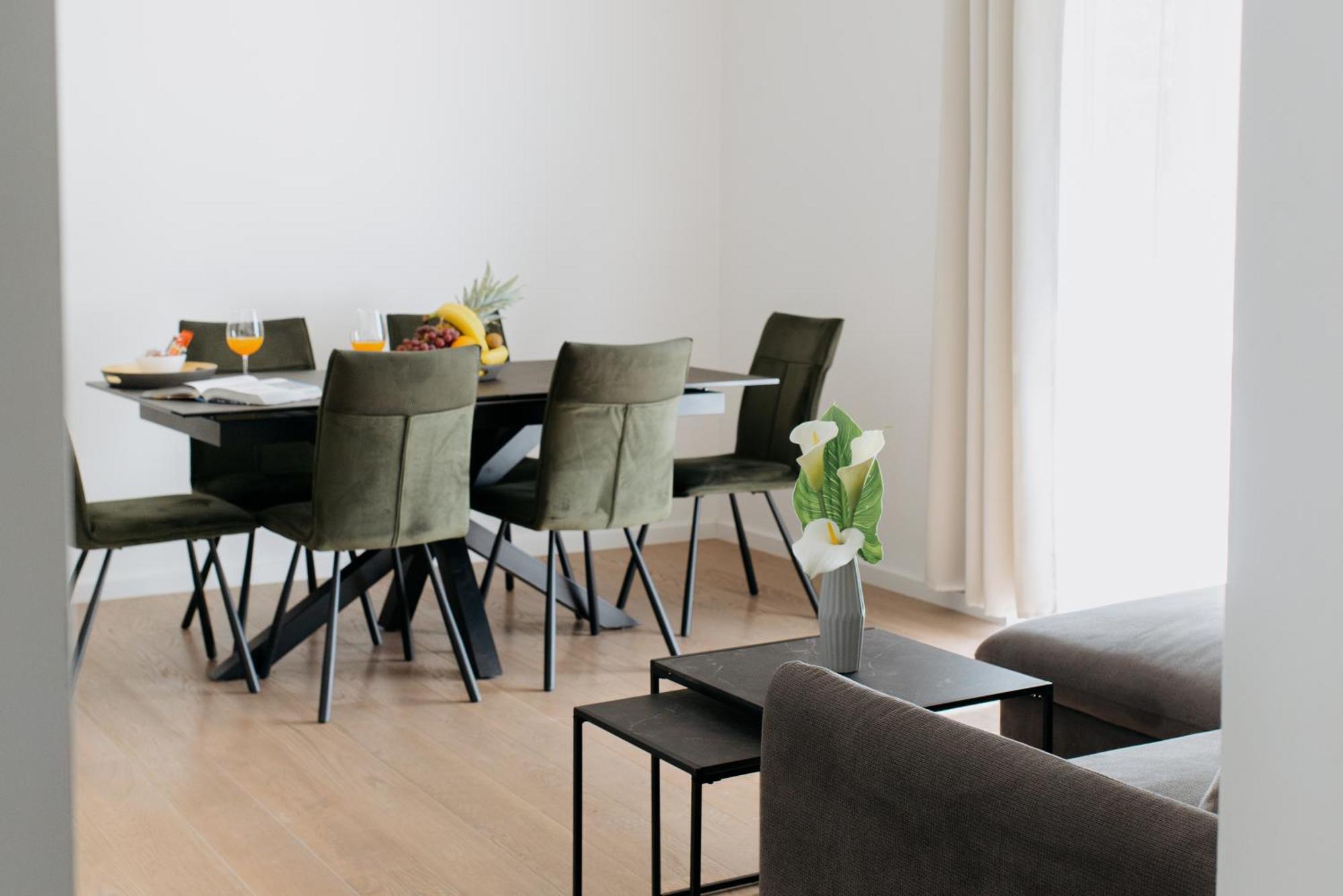 Apartments Piscina-Grey Подстрана Екстериор снимка